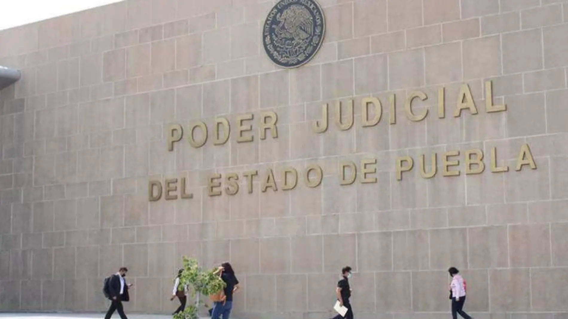 Alrededor de mil trabajadores del Poder Judicial del Estado de Puebla no recibieron su último pago de quincena